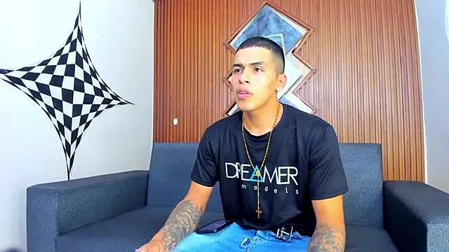 Snapshot of yeckodream chatting on March 2025 03:44:01 AM yeckodream online show from March 2025 03:44:01 AM