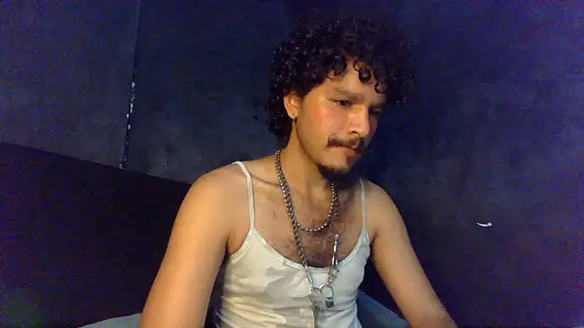 Snapshot of die_mond chatting on April 2026 05:32:02 AM die mond online show from April 2026 05:32:02 AM