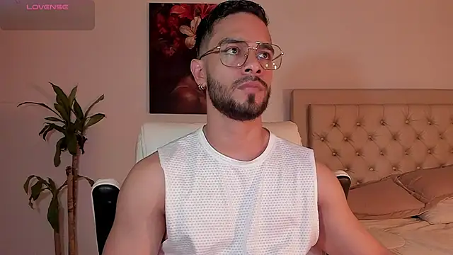 Josseph1  online show from September 2025 10:26:02 PM