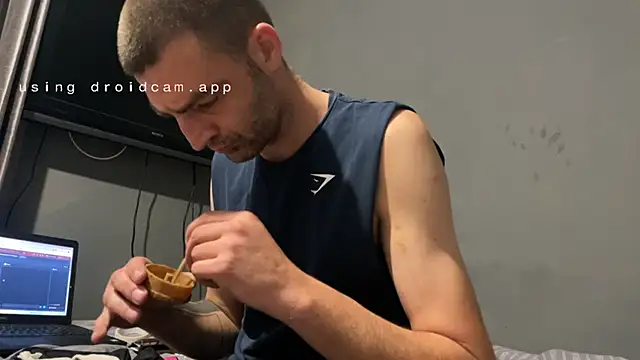 Snapshot of ThatGuyNextDoor1992 chatting on September 2025 09:05:02 PM ThatGuyNextDoor1992 online show from September 2025 09:05:02 PM