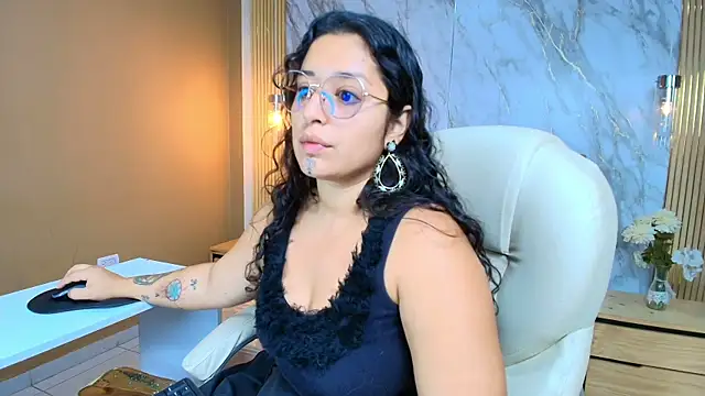 Snapshot of sophiaamethystt chatting on July 2026 01:03:01 PM sophiaamethystt online show from July 2026 01:03:01 PM