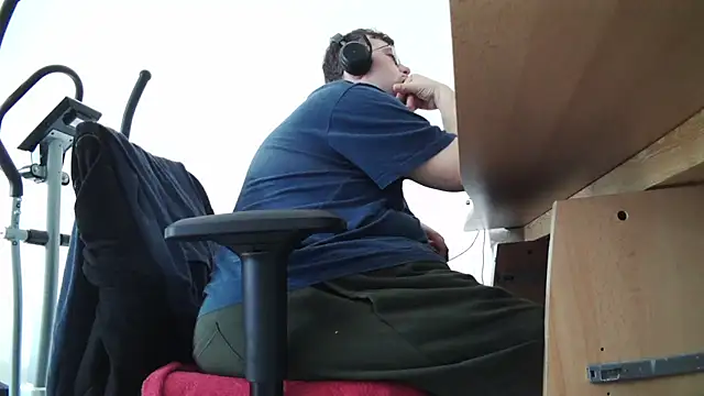 chubbysmallcockxh online show from July 2026 04:14:01 PM