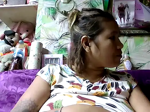 sweet smile4u online show from December 2025 12:43:01 PM