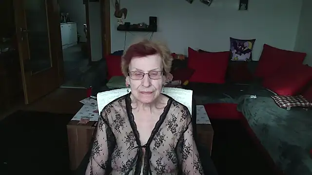 HeisseomaOriginal online show from April 2026 07:13:02 AM