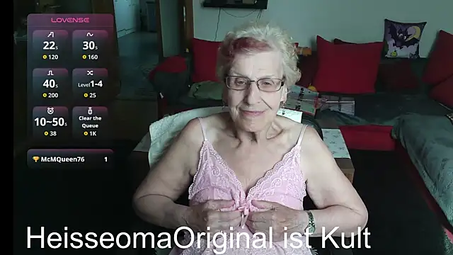 HeisseomaOriginal online show from June 2026 07:10:01 AM