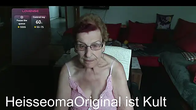 Snapshot of HeisseomaOriginal chatting on June 2026 07:11:02 AM HeisseomaOriginal online show from June 2026 07:11:02 AM