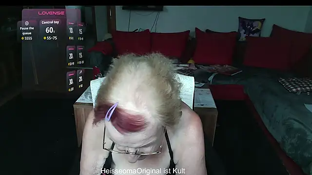 Snapshot of HeisseomaOriginal chatting on July 2026 07:11:02 AM HeisseomaOriginal online show from July 2026 07:11:02 AM