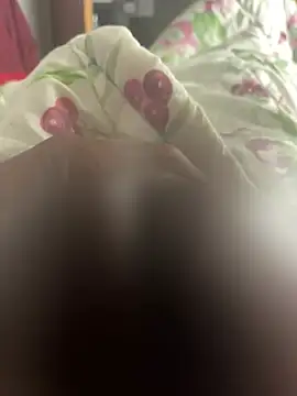 Snapshot of Ieatboth chatting on February 2026 07:19:01 AM Ieatboth online show from February 2026 07:19:01 AM