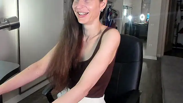 Snapshot of Mila_Anders chatting on June 2026 04:39:02 AM Mila Anders online show from June 2026 04:39:02 AM