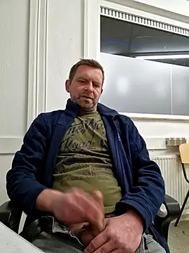 Snapshot of Mjn34 chatting on March 2025 06:52:02 AM Mjn34 online show from March 2025 06:52:02 AM