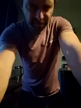 Snapshot of Mjn34 chatting on September 2025 05:44:02 AM Mjn34 online show from September 2025 05:44:02 AM