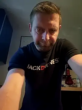 Snapshot of Mjn34 chatting on October 2025 07:01:02 AM Mjn34 online show from October 2025 07:01:02 AM