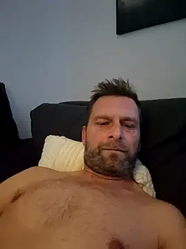 Snapshot of Mjn34 chatting on October 2025 06:47:01 AM Mjn34 online show from October 2025 06:47:01 AM