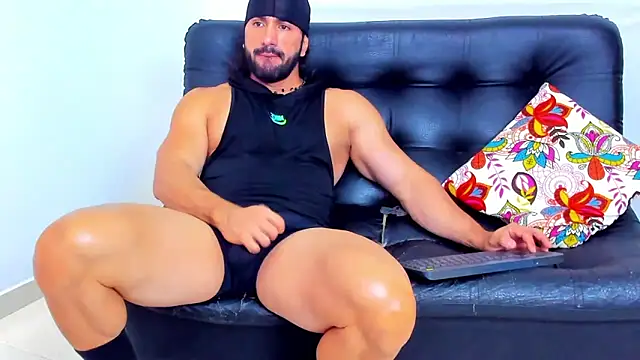 AlfredWalker online show from April 2026 01:14:01 PM