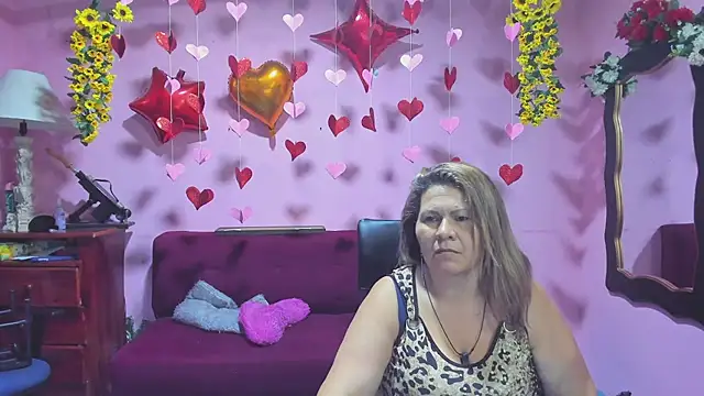 lesbiancuple online show from February 2026 12:27:02 AM