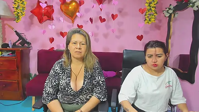 lesbiancuple online show from February 2026 01:18:02 PM