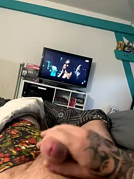 Snapshot of RenaudS-02 chatting on November 2025 07:13:02 AM RenaudS-02 online show from November 2025 07:13:02 AM