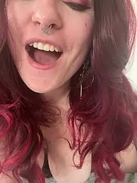 LunaMoongirl online show from December 2024 01:22:02 PM