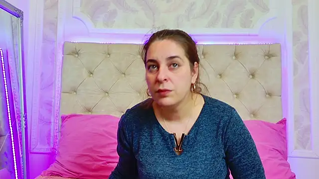 KarinaNoir online show from April 2026 03:59:01 AM