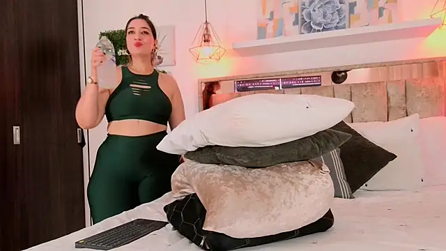 Snapshot of Dulce_Morrys chatting on February 2026 04:36:02 PM Dulce Morrys online show from February 2026 04:36:02 PM