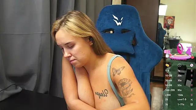 Sandra SW  online show from September 2025 04:11:01 PM