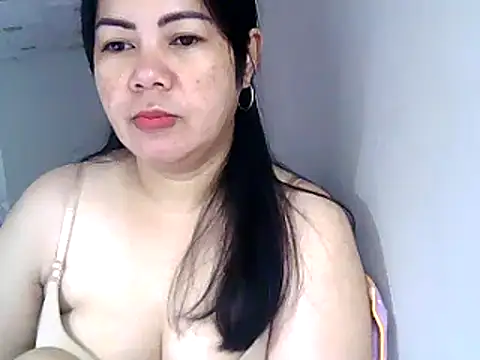 starlete69 online show from December 2024 07:39:02 PM