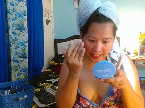 PearlOfAsia21 online show from November 2025 12:57:01 AM