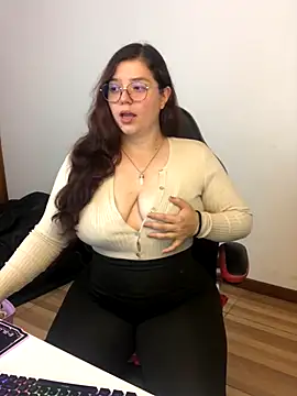 kayortiiz online show from November 2025 02:12:01 AM