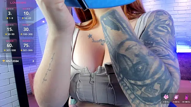 kimbrownn online show from October 2025 01:19:01 PM