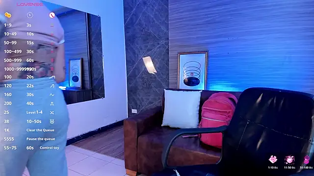 kimbrownn online show from October 2025 12:37:02 PM