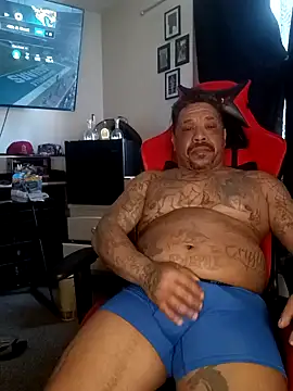 Snapshot of yellowwetfox chatting on December 2024 10:13:01 PM yellowwetfox online show from December 2024 10:13:01 PM