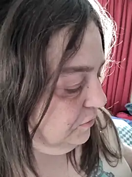 Snapshot of HouseWifeWhore_Milf chatting on May 2026 05:49:01 AM HouseWifeWhore Milf online show from May 2026 05:49:01 AM