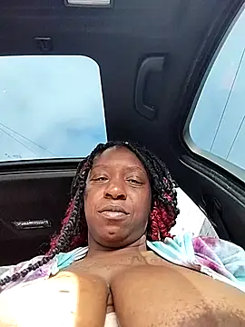 markquanna online show from October 2025 05:31:01 PM