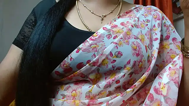 Snapshot of tamilharini chatting on October 2025 07:27:02 AM tamilharini online show from October 2025 07:27:02 AM