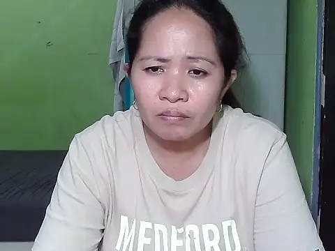 Snapshot of sweetlady_pinay chatting on November 2025 12:38:02 PM sweetlady pinay online show from November 2025 12:38:02 PM