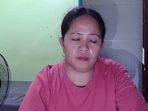 Snapshot of sweetlady_pinay chatting on November 2025 10:48:02 AM sweetlady pinay online show from November 2025 10:48:02 AM