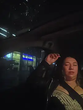 isabella rossse online show from November 2025 11:59:02 PM