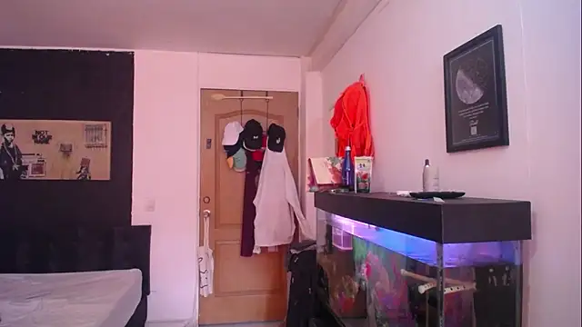 romeolovedark online show from March 2025 08:22:01 PM