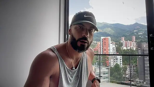 romeolovedark online show from October 2025 06:16:02 PM