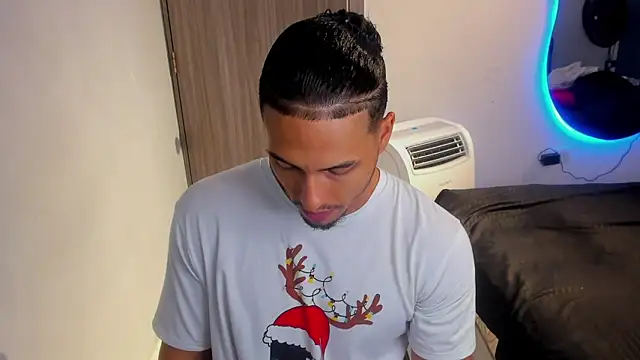 Kris Khalifa69 online show from October 2025 04:52:01 AM