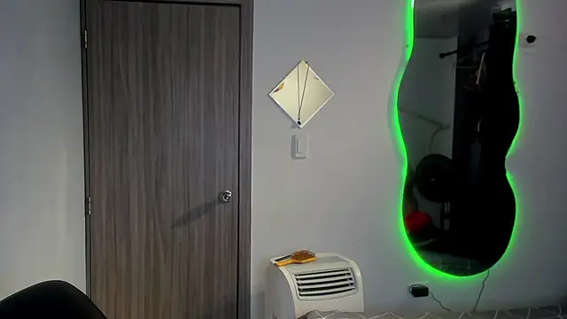 Kris Khalifa69 online show from October 2025 10:02:01 AM