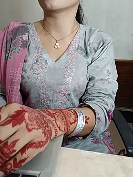 Snapshot of Chanchal--Navya chatting on May 2026 06:48:02 PM Chanchal--Navya online show from May 2026 06:48:02 PM