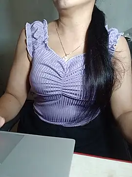 Snapshot of Chanchal--Navya chatting on May 2026 06:03:01 PM Chanchal--Navya online show from May 2026 06:03:01 PM