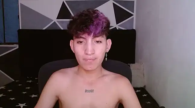 Snapshot of littlextreme chatting on December 2024 07:06:02 AM littlextreme online show from December 2024 07:06:02 AM