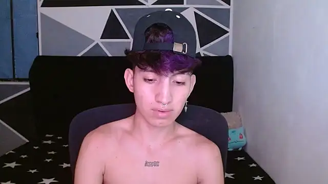 Snapshot of littlextreme chatting on December 2024 04:53:02 AM littlextreme online show from December 2024 04:53:02 AM