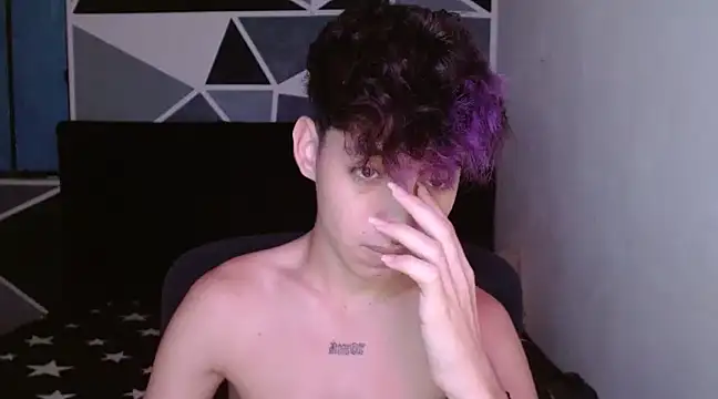 Snapshot of littlextreme chatting on January 2025 05:51:02 AM littlextreme online show from January 2025 05:51:02 AM