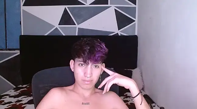 Snapshot of littlextreme chatting on January 2025 09:32:01 AM littlextreme online show from January 2025 09:32:01 AM