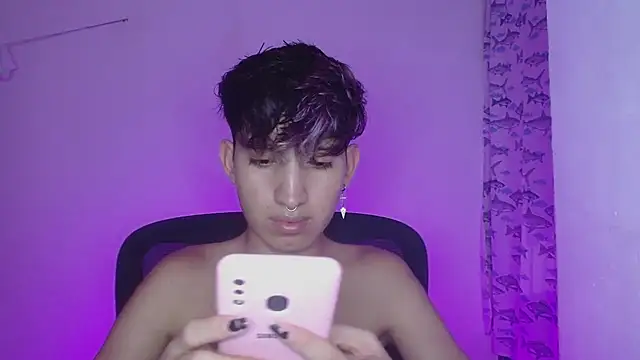 Snapshot of littlextreme chatting on February 2025 06:23:01 AM littlextreme online show from February 2025 06:23:01 AM