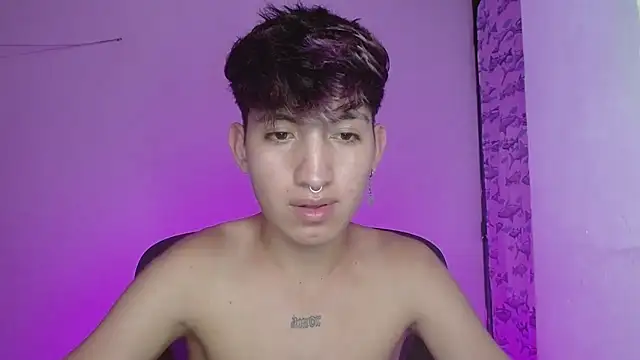 Snapshot of littlextreme chatting on February 2025 01:11:02 AM littlextreme online show from February 2025 01:11:02 AM