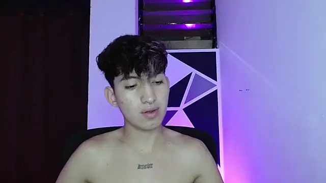 Snapshot of littlextreme chatting on March 2025 01:38:02 AM littlextreme online show from March 2025 01:38:02 AM